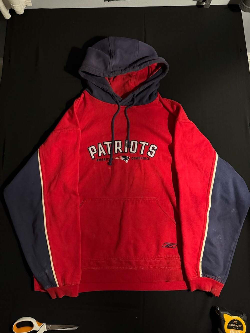 Vintage Reebok NFL New England Patriots Pullover Hoodie Red Blue